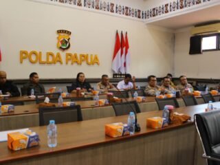 Polda Papua Ikuti Zoom Meeting dengan Tema “Penanganan Bencana Alam”