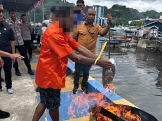 Ditpolairud Polda Papua Musnahkan 14,7 Kg Ganja Milik Enam Tersangka