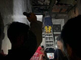 Operasi Lilin Mansinam 2025, Polisi Respon Cepat Laporan Kebakaran Warga di Perumahan Bumi Marina Asri