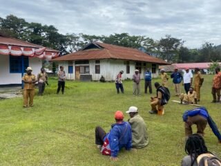 Polsek Bolakme Amankan Sosialisasi Listrik Gratis di Distrik Bolakme