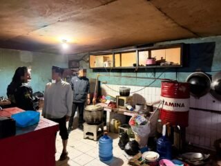 Upaya Cipta Kondusif, Sat Resnarkoba Polres Jayawijaya Amankan Tempat Produksi Miras