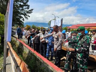 Polres Jayawijaya Musnahkan Miras, Ganja, dan Sajam Hasil Razia Triwulan I 2026