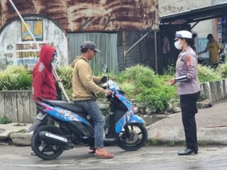 Sat Lantas Polres Jayawijaya Gelar Strong Point Pagi, Wujudkan Kamseltibcar Lantas di Kota Wamena